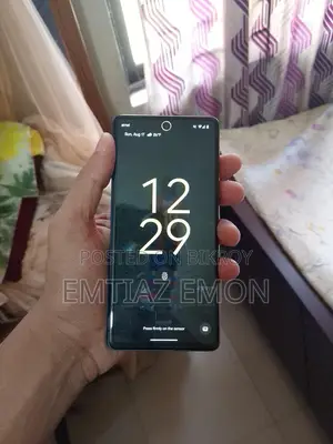Google Pixel 7 . (Used)