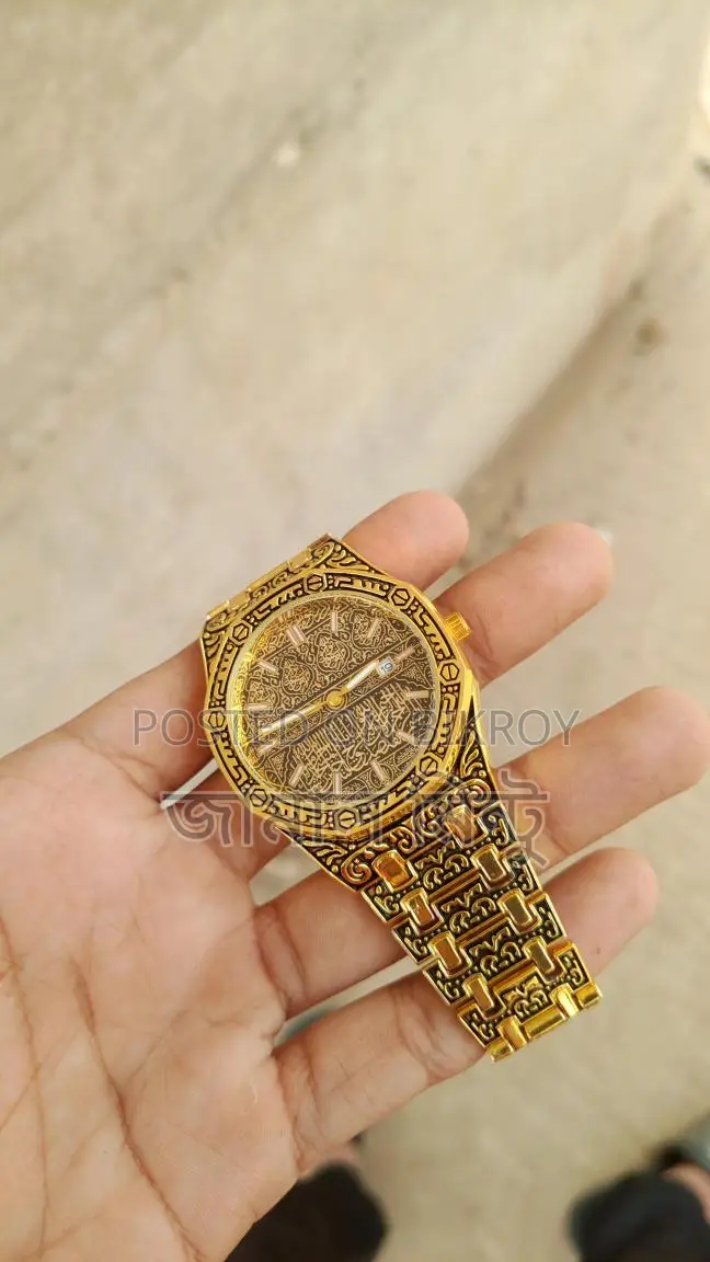 Analogue Watch for sale