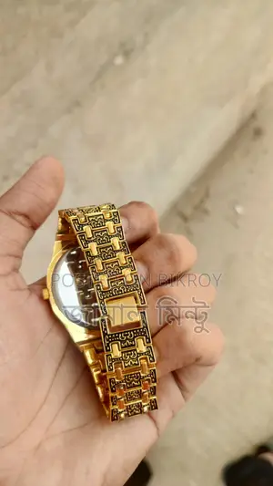Analogue Watch for sale