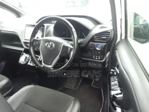 Toyota Noah SI WXB HYB 4POINT 2020