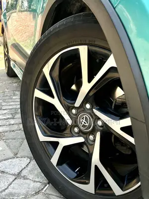 Toyota C-HR G-LED 2018