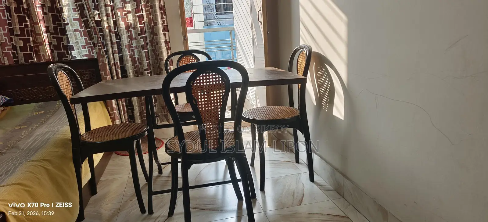 4 Chair RFL with Processed Wood Dining Table