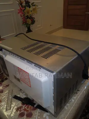 Microwave Oven