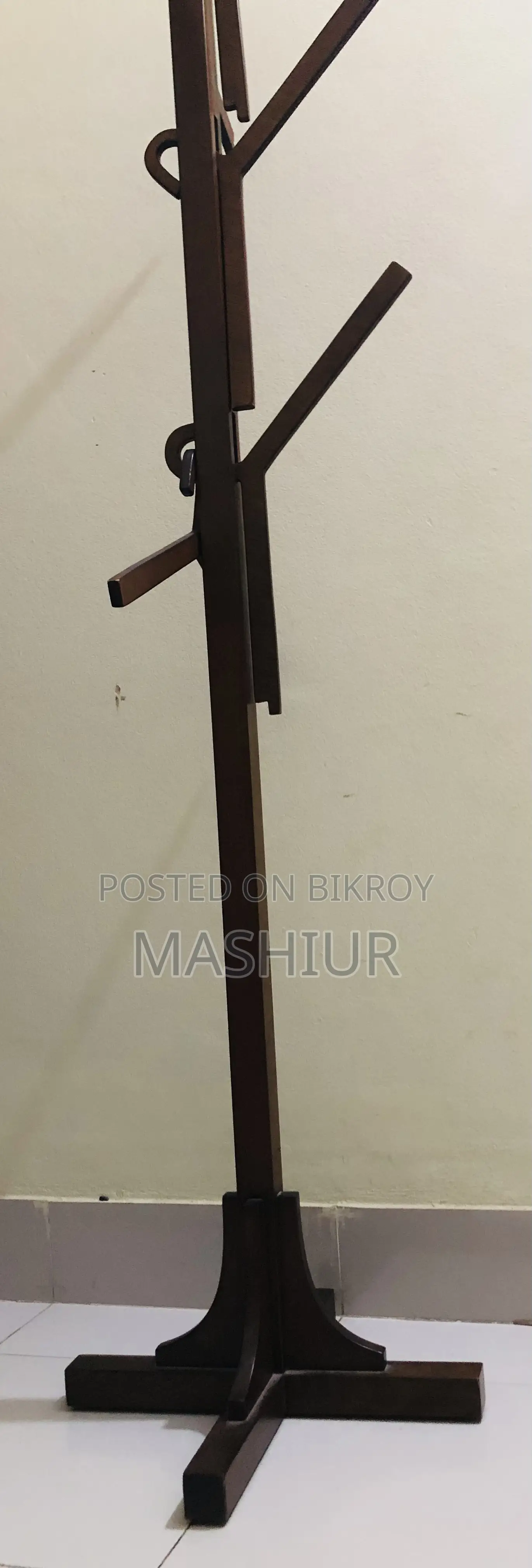 হাতিল হ্যাঙ্গার স্ট্যান্ড - ক্রেপ-১০২