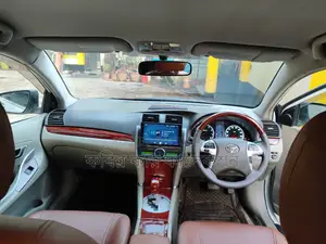 Toyota Premio push start 2010