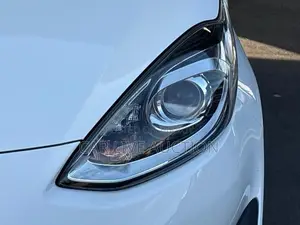 Toyota Aqua Hybrid S 2021