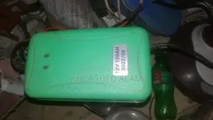 Auto/Van Battery Charger (Purchased 20 Days Ago)