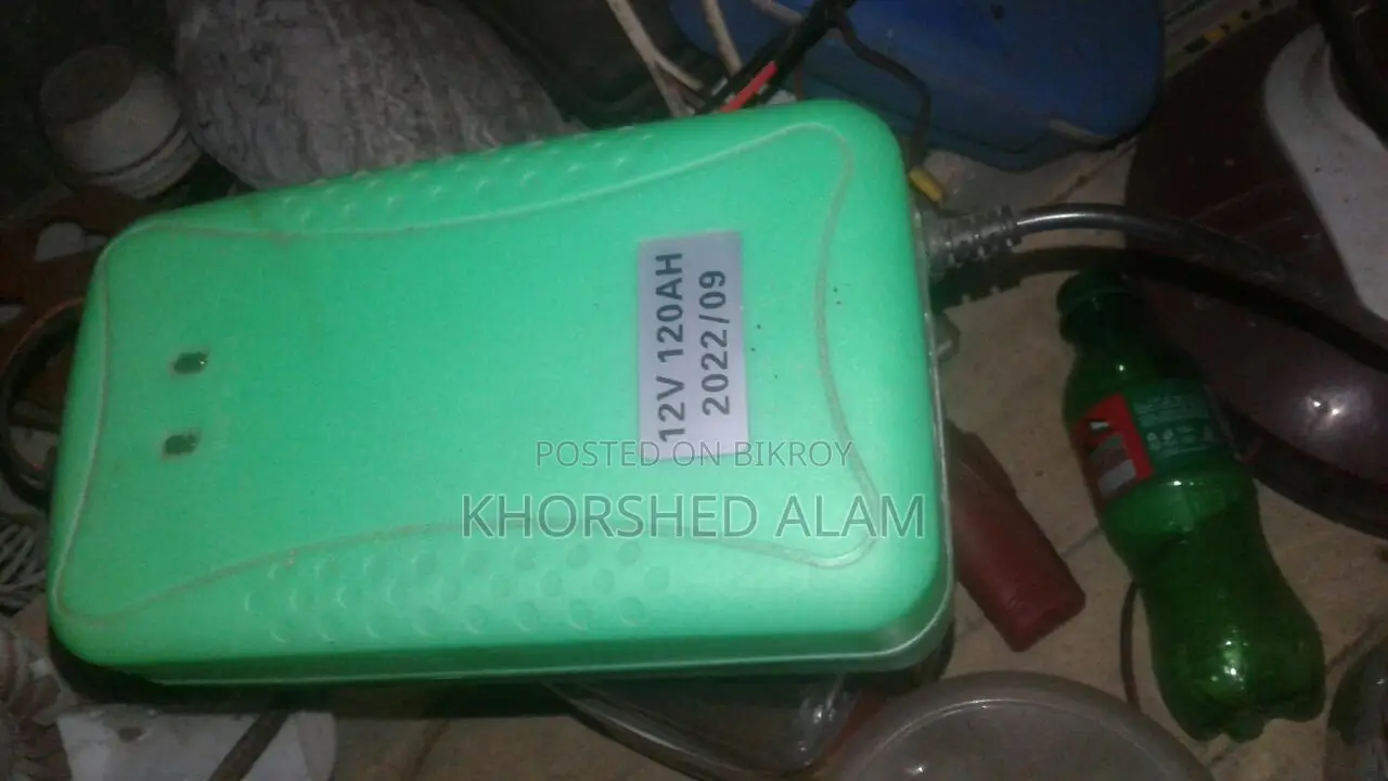 Auto/Van Battery Charger (Purchased 20 Days Ago)