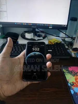 Apple iPhone 8 (Used)