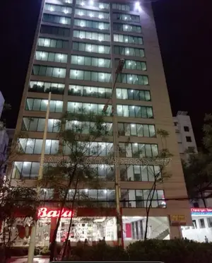 উত্তরায় সোনার গা জনপথে ১০ কাটা জমিতে Challenger Tower বিক্রি