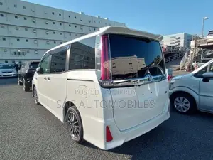 Toyota Noah SI WXB edition Hyb 2020
