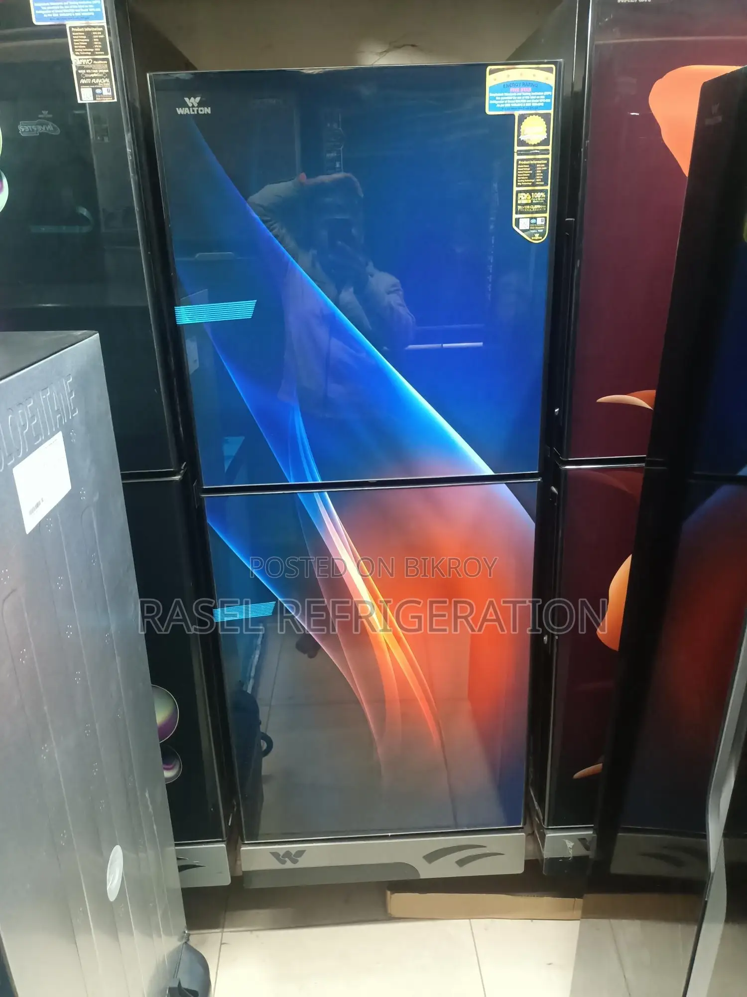 35% Discount!!! 282 liter Walton refrigerator model WFE-2H2-GDXX for sale.