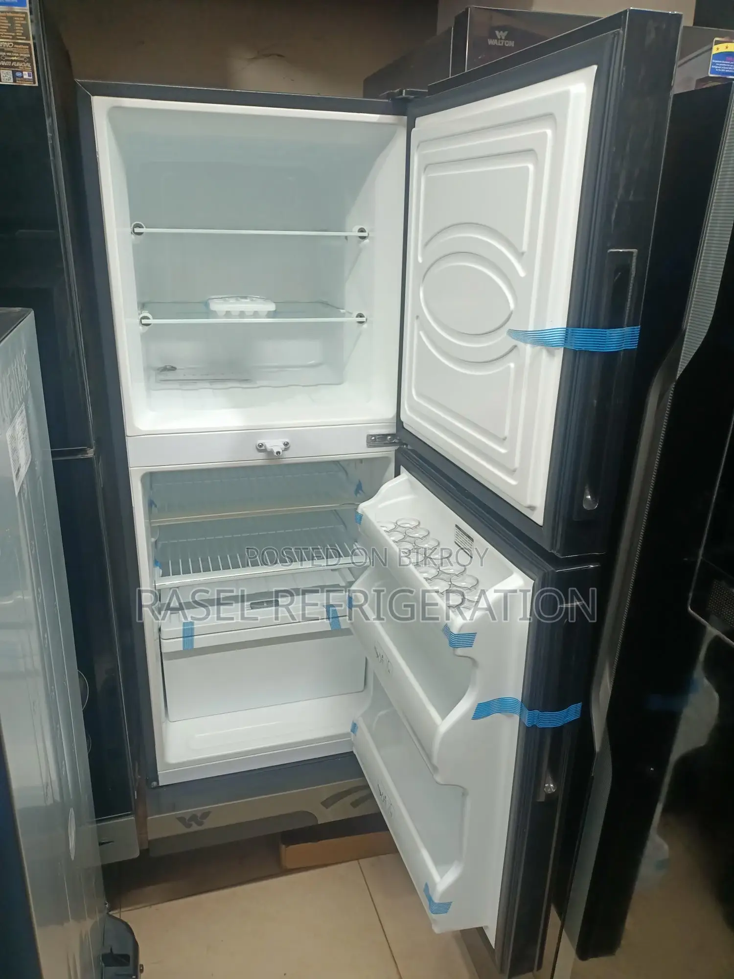 35% Discount!!! 282 liter Walton refrigerator model WFE-2H2-GDXX for sale.
