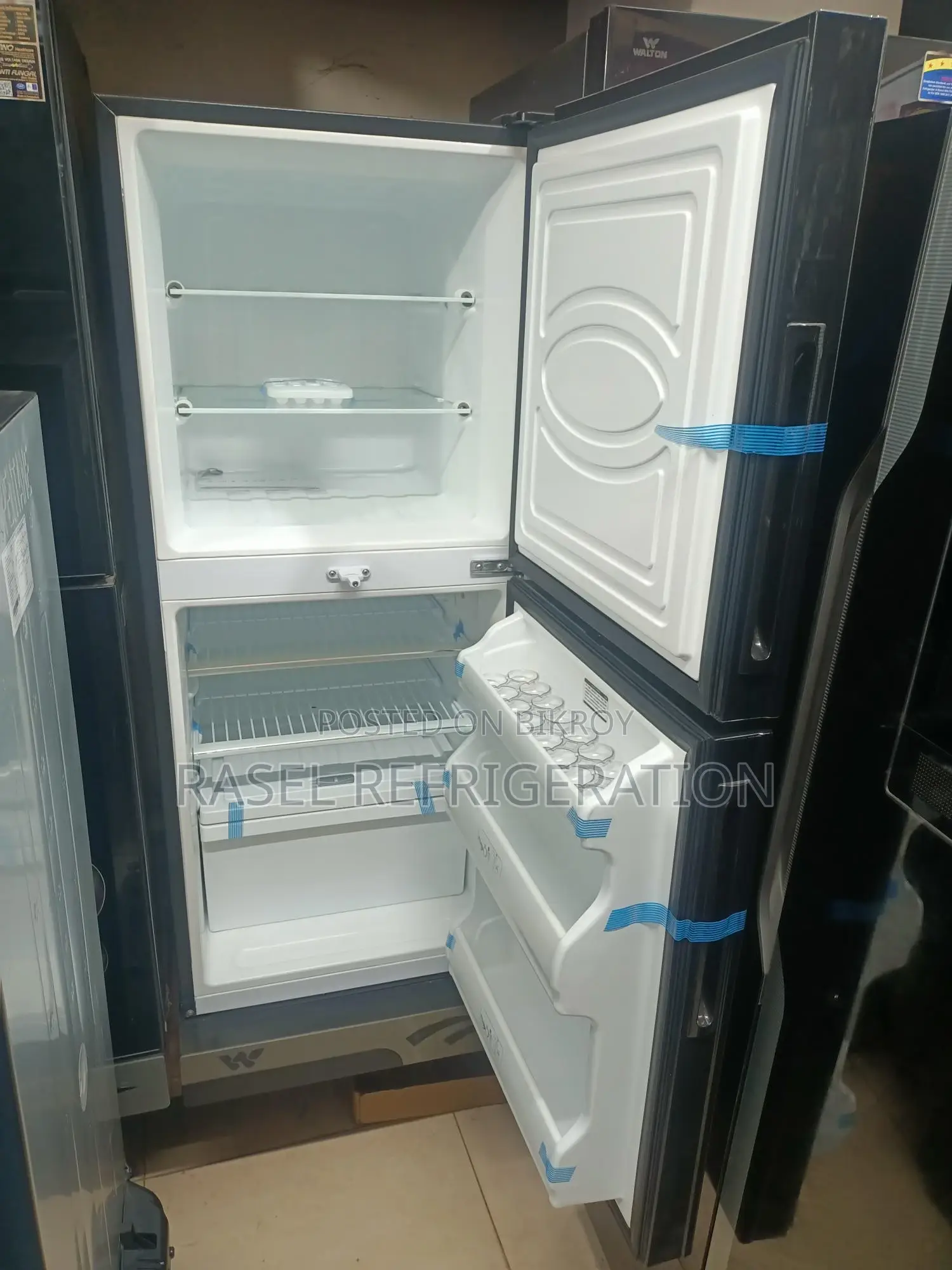 35% Discount!!! 282 liter Walton refrigerator model WFE-2H2-GDXX for sale.