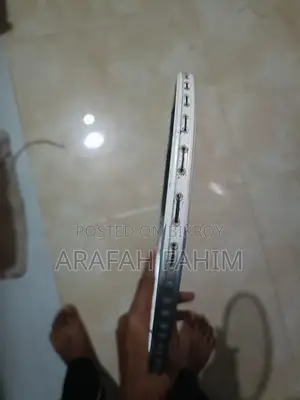 Racket for sale due to urgent need for money