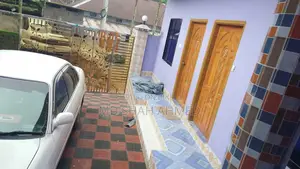 জরুরী ভিত্তিতে কম দামে একটি ডুপ্লেক্স বাসা বিক্রি করা হবে