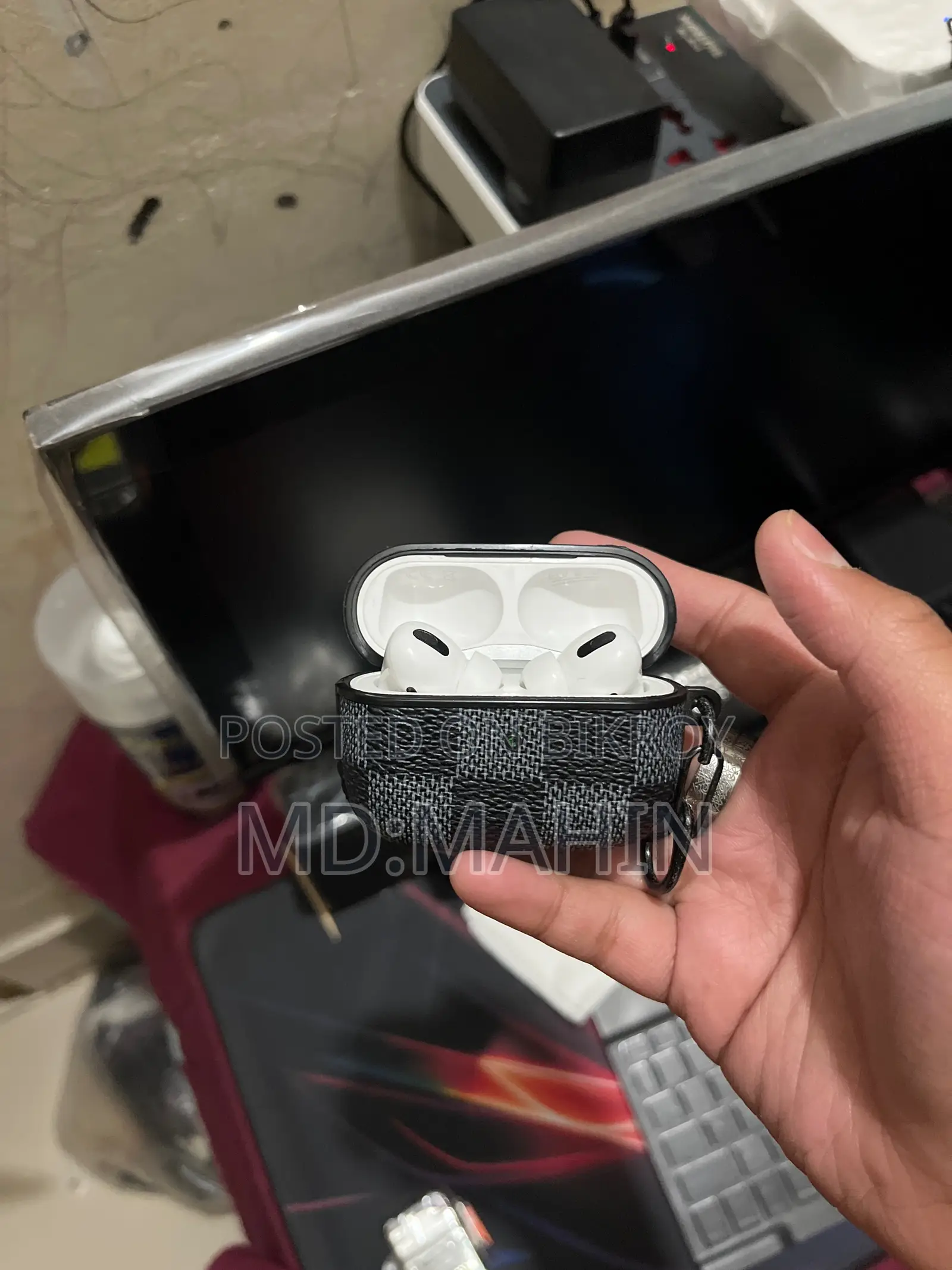 Qatar Airpods Pro