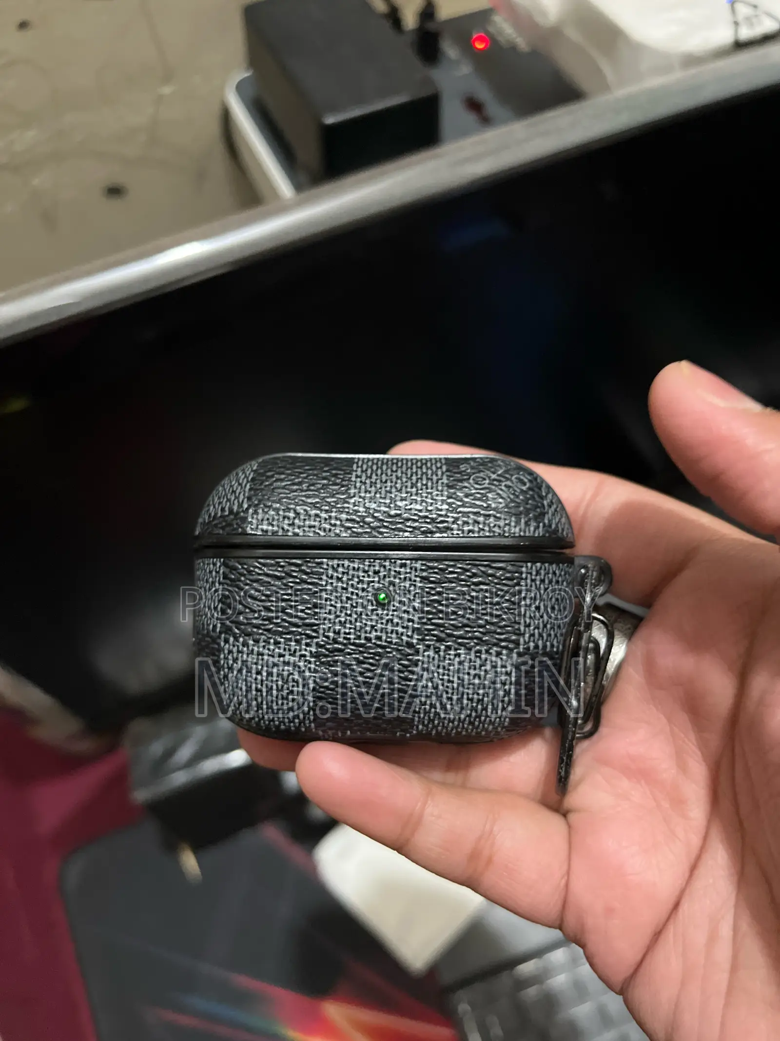Qatar Airpods Pro