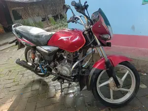 Bajaj Platina 100 . 2012