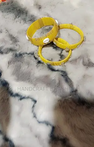 Stylish Handmade Bangle Set