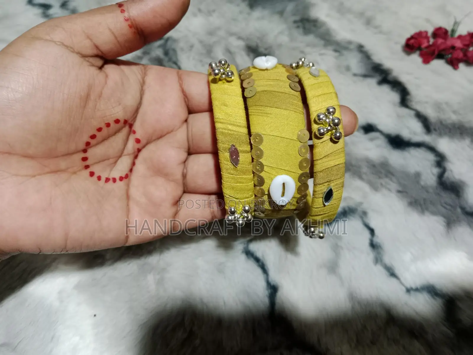 Stylish Handmade Bangle Set