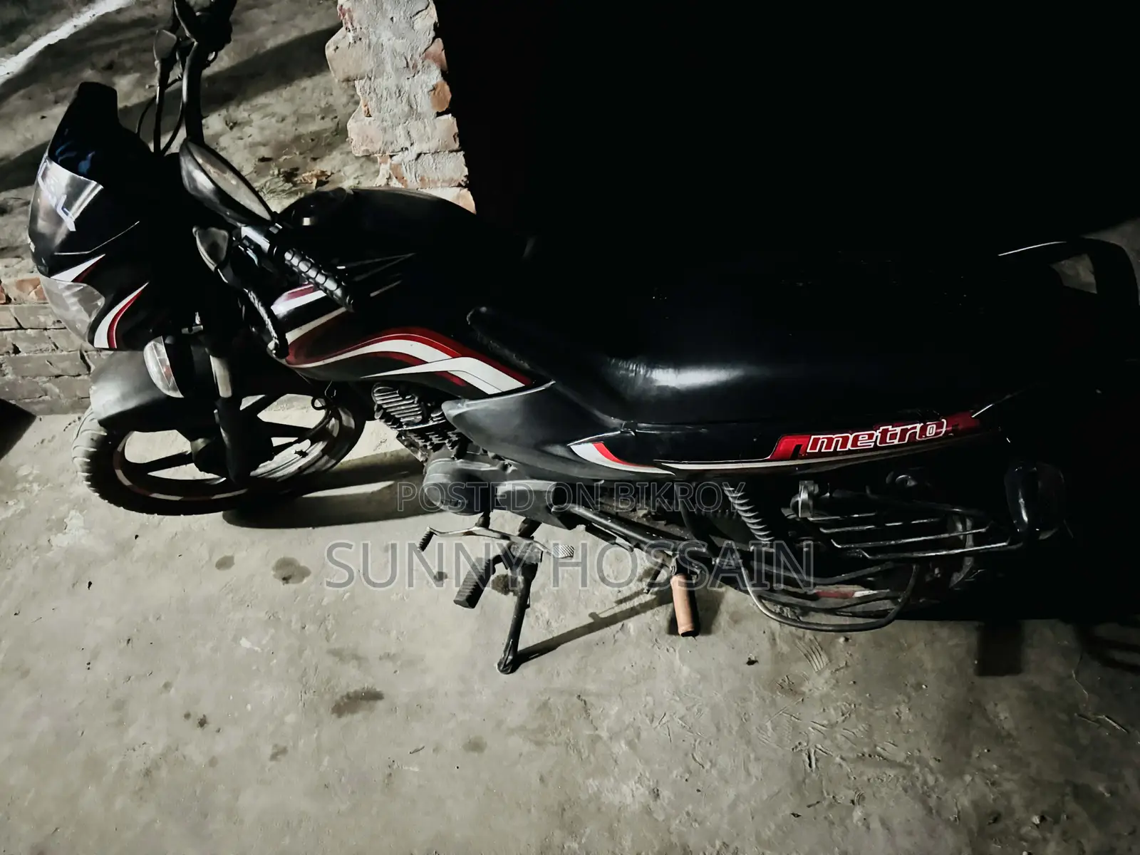 TVS Metro 2011