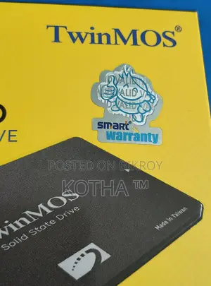SSD (Solid State Drive)