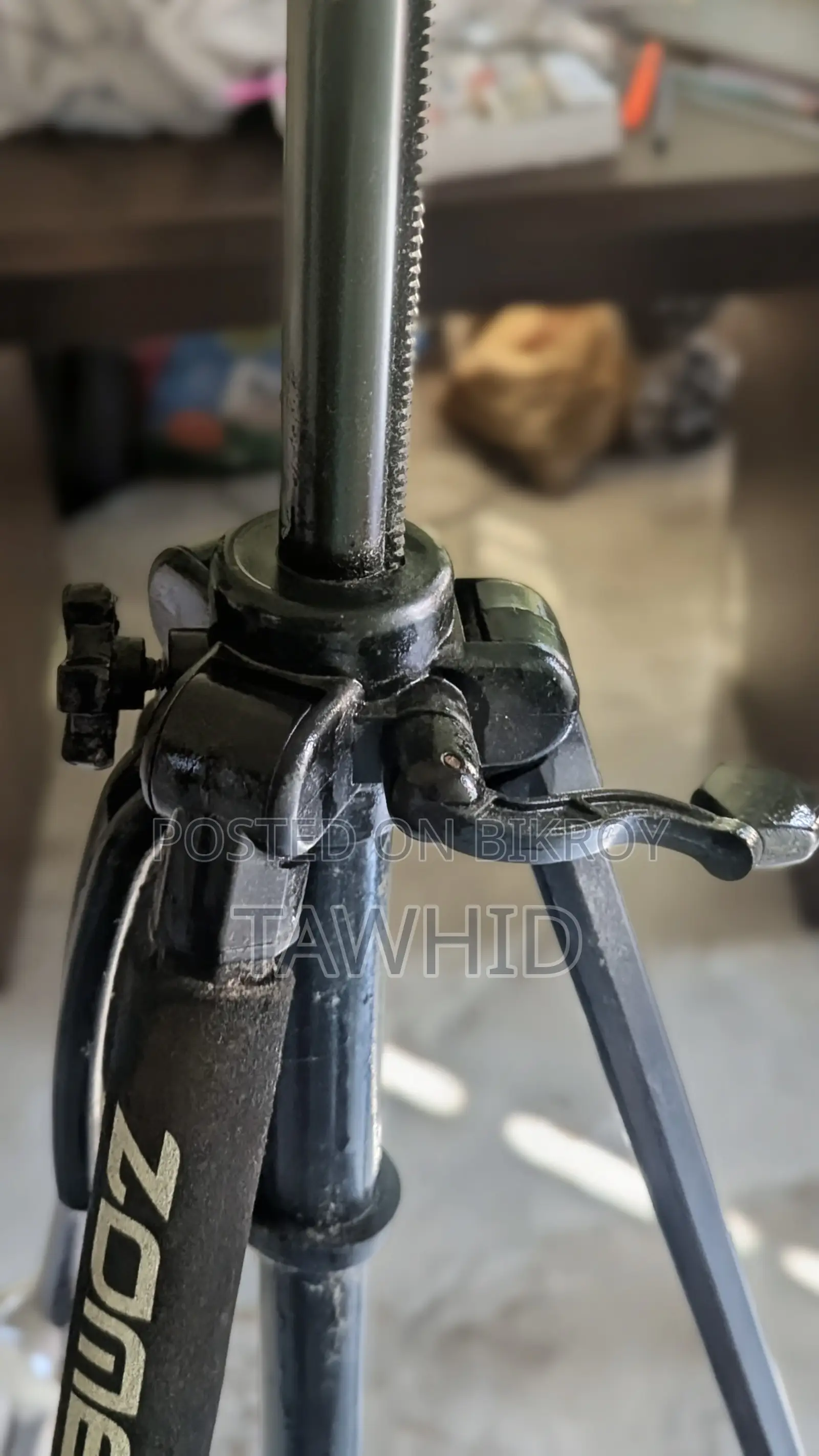 Zomi Brand Chinese Metallic Professional Tripod