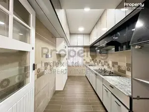 Ready Apartment For Sale! 2315 Sqft Flat At Bashundhara E Block