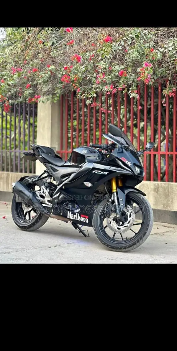 Yamaha R15 M 2022