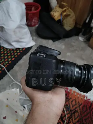 200d + kit lens in excellent condition, urgent sale