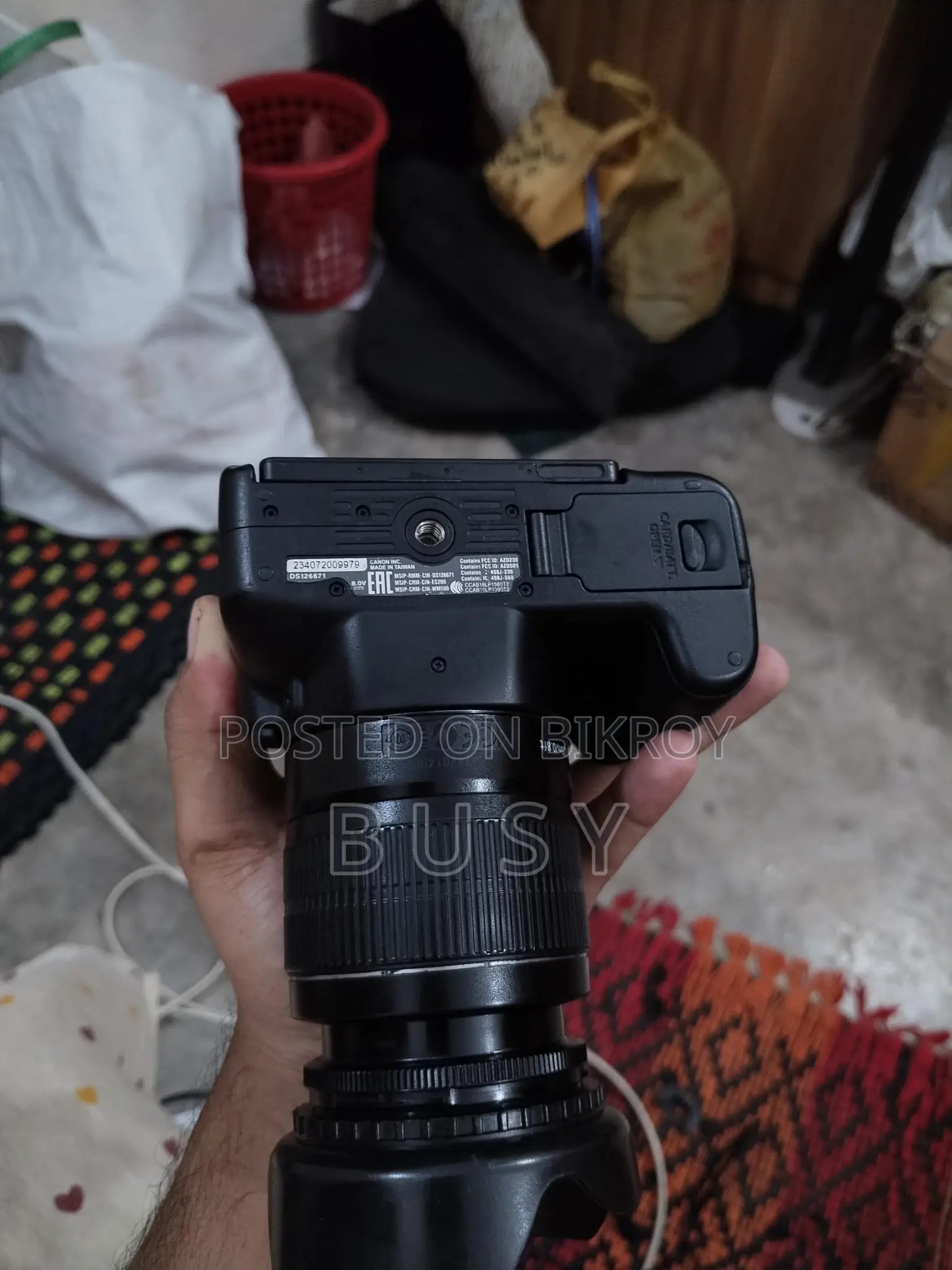 200d + kit lens in excellent condition, urgent sale