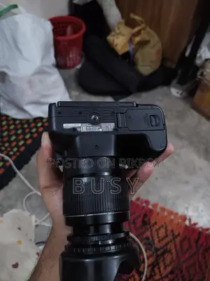 200d + kit lens in excellent condition, urgent sale