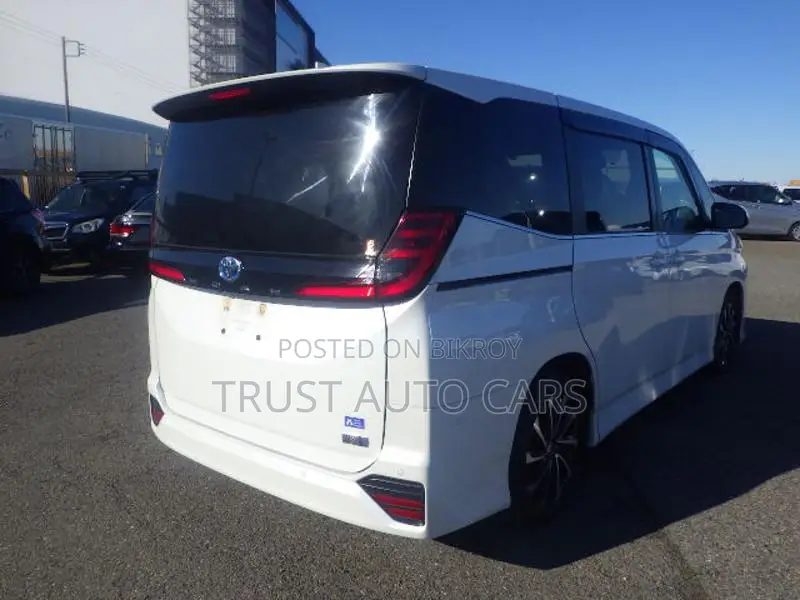 Toyota Noah S-Z, GRADE : 4 2023