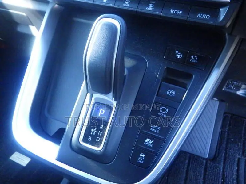Toyota Noah S-Z, GRADE : 4 2023