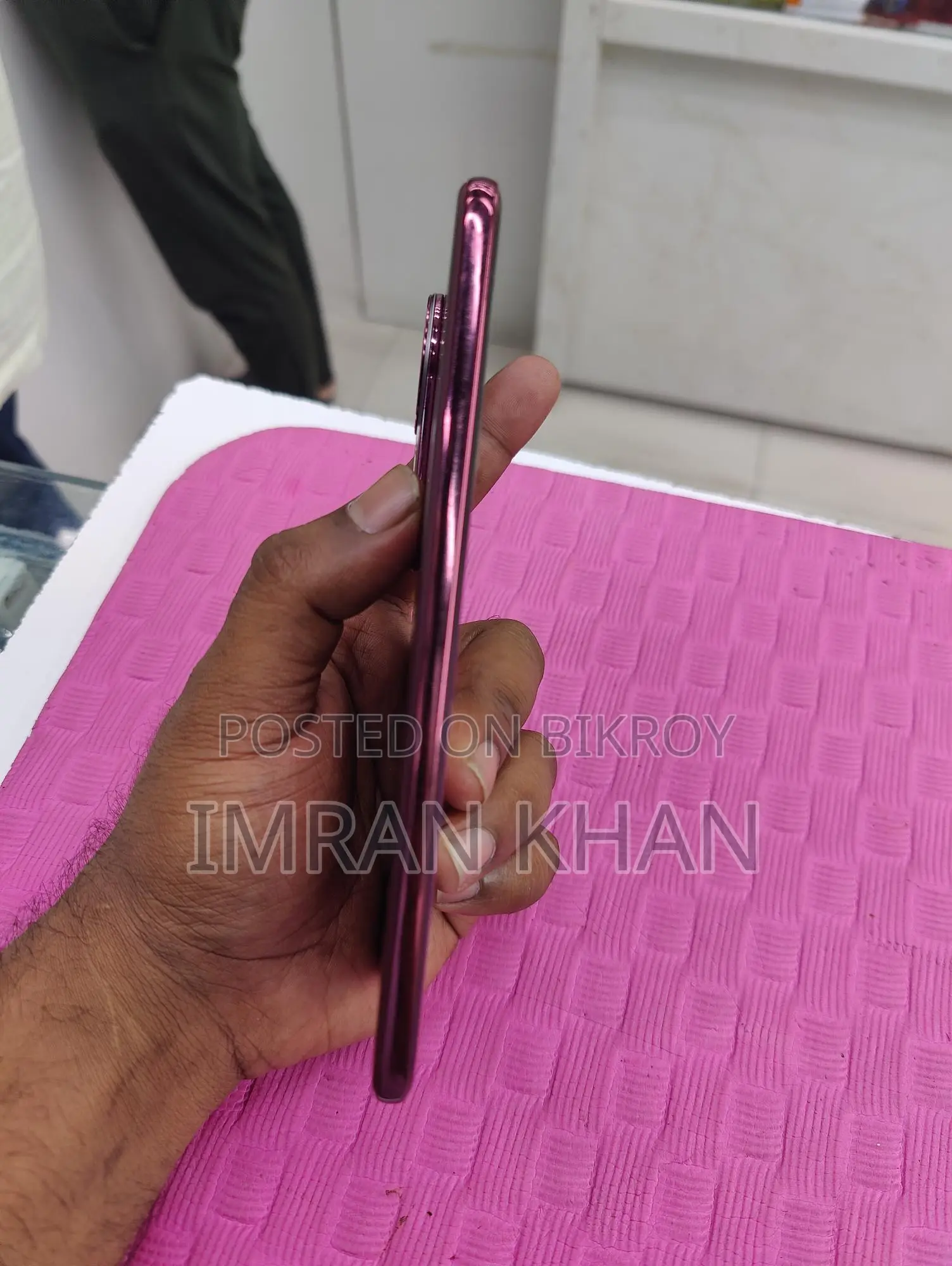Vivo V50 12/512GB (Used)