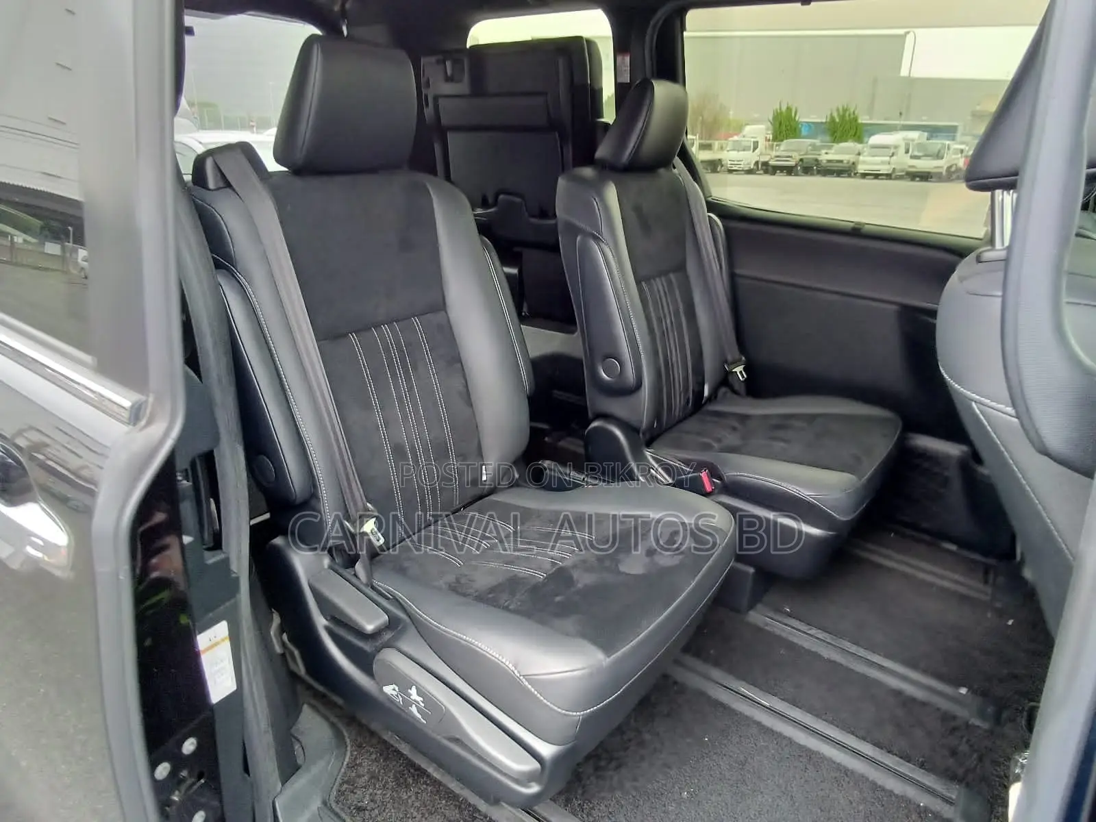 Toyota Esquire GI PREMIUM PURPLE 2020
