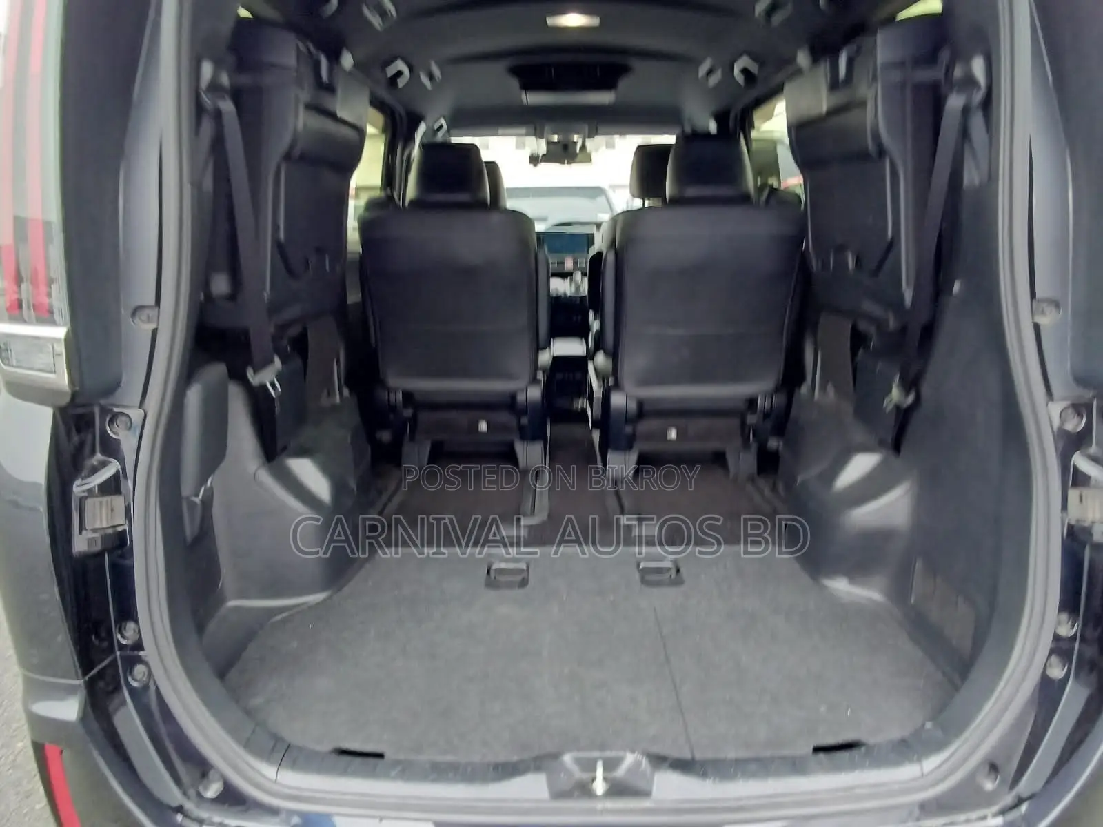 Toyota Esquire GI PREMIUM PURPLE 2020