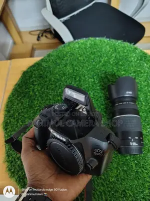 Canon 1300D with 75-300 zoom lens, like new condition
