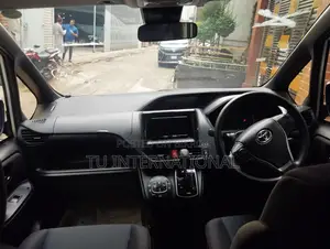 Toyota Noah KEY 1DOOR POWER 2021
