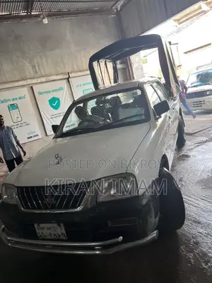 Mitsubishi 2003