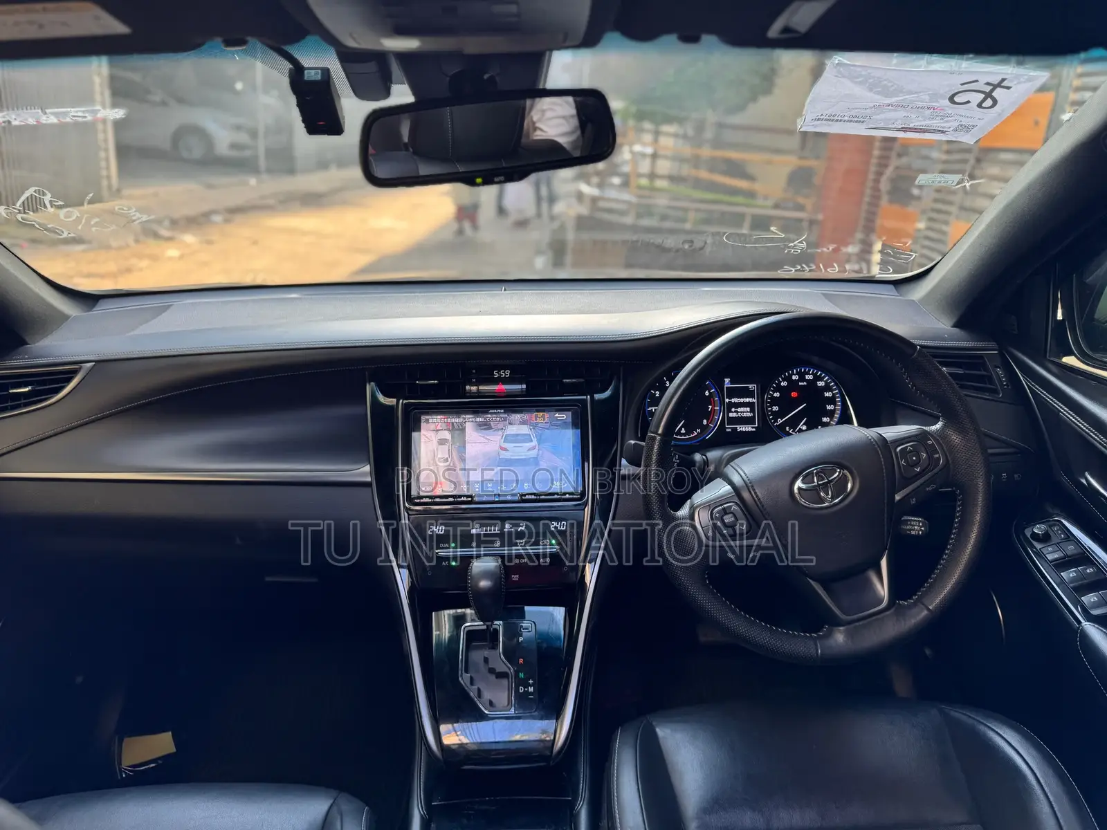 Toyota Harrier PREMIUM NON HV 2020