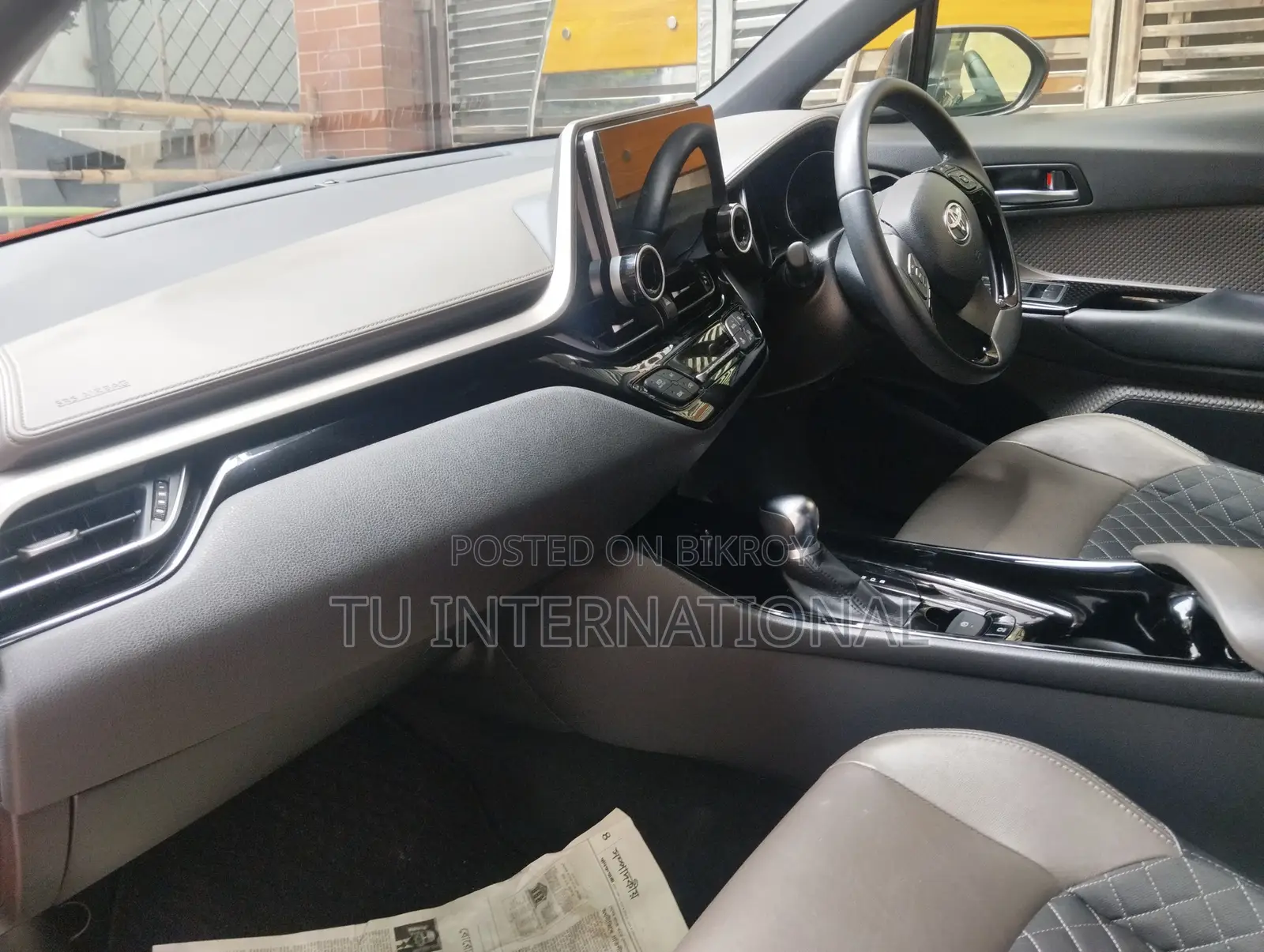 Toyota C-HR TWO TON NEW SHAPE 2019