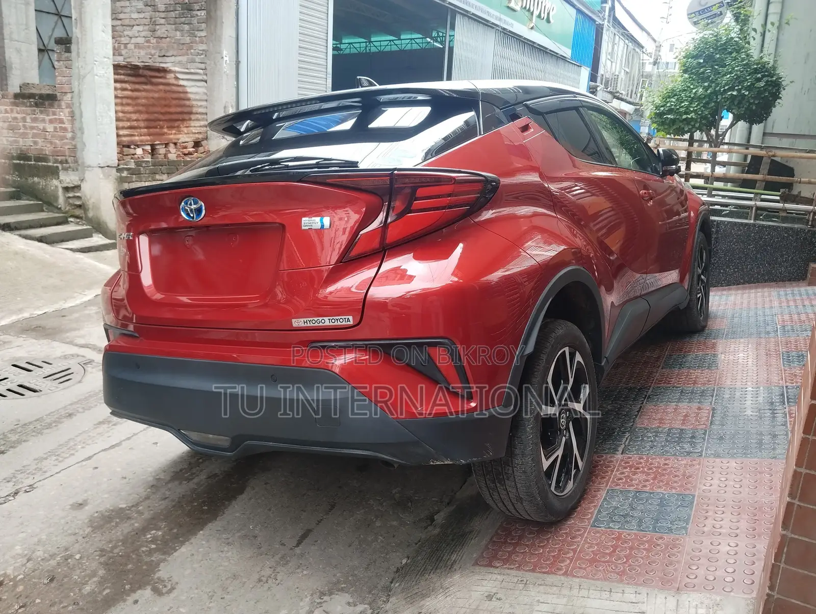 Toyota C-HR TWO TON NEW SHAPE 2019
