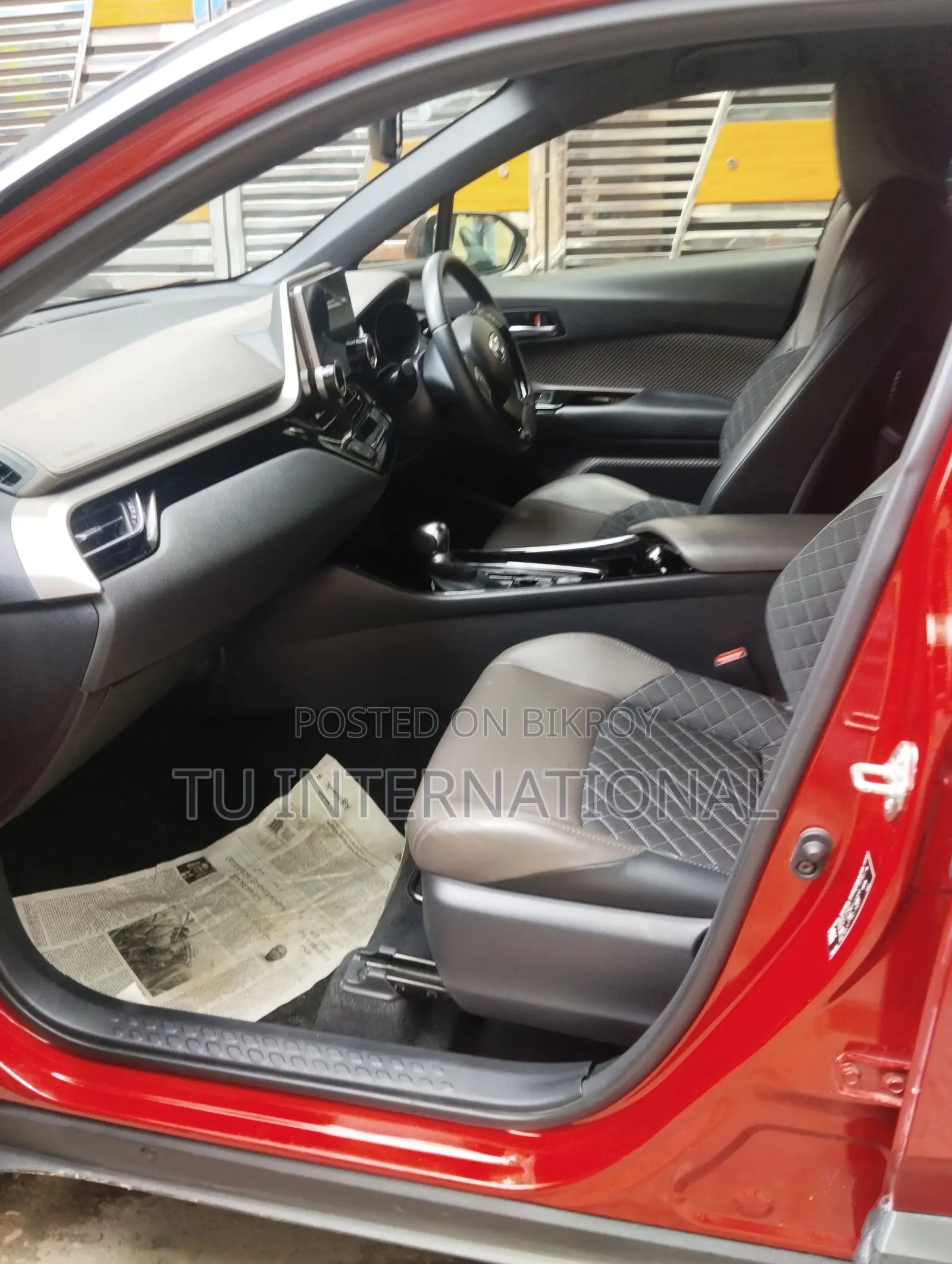 Toyota C-HR TWO TON NEW SHAPE 2019