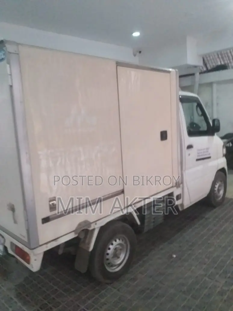 Mitsubishi Freezing Van a/C Covar 2013