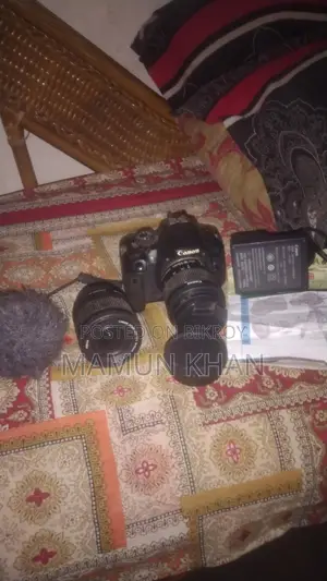 canon camera 700d