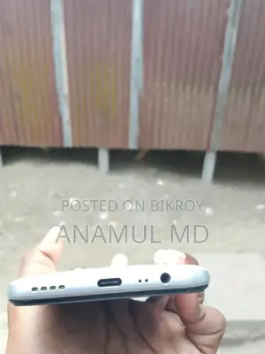 Realme 6i . (Used)