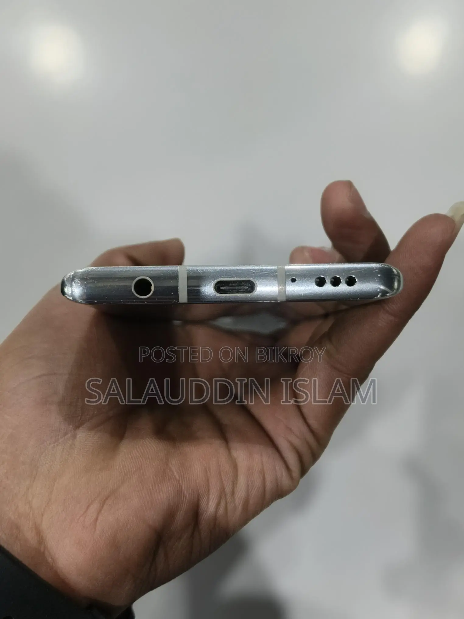 LG Velvet 5G (Used)