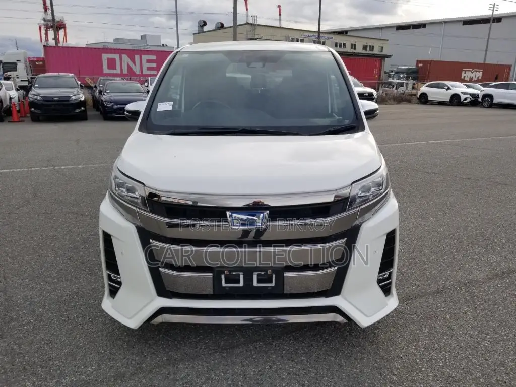Toyota Noah Wxb Hybrid Pearl 2021